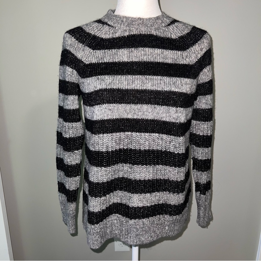 Banana Republic Gray Knit Sweater
